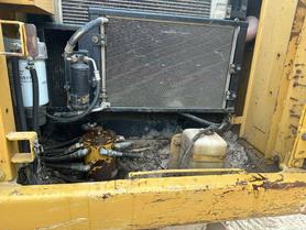 Buy Caterpillar 320D Used Excavator / 8 Used Caterpillar 320D Excavator 2016 Model / 8