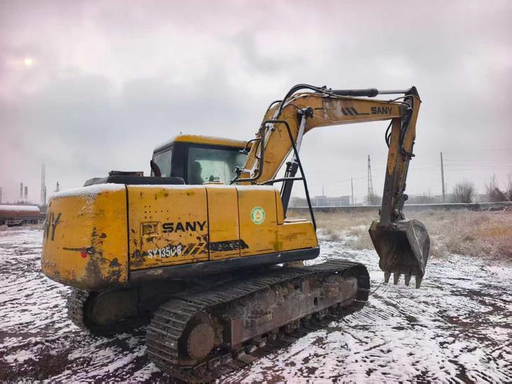 Buy Sany SY135 Used Excavator / 1