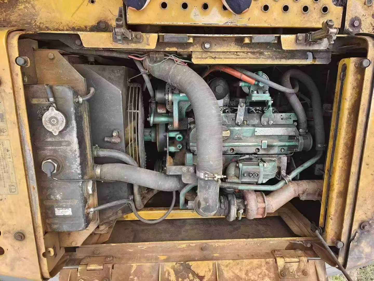 Buy Volvo EC140 Used Excavator / 8 Used Volvo EC140 Excavator 2016 Model / 8