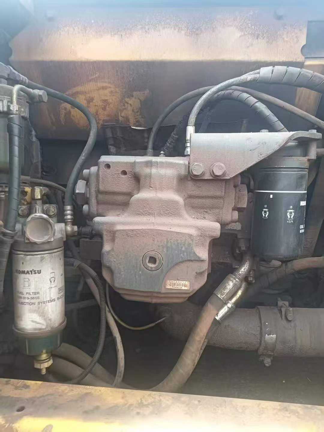 Buy Komatsu PC220-8 Used Excavator / 2 Used Komatsu PC220-8 Excavator 2016 Model / 2