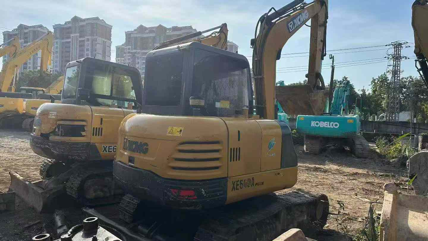 Buy XCMG ZL06 Used Excavator / 1