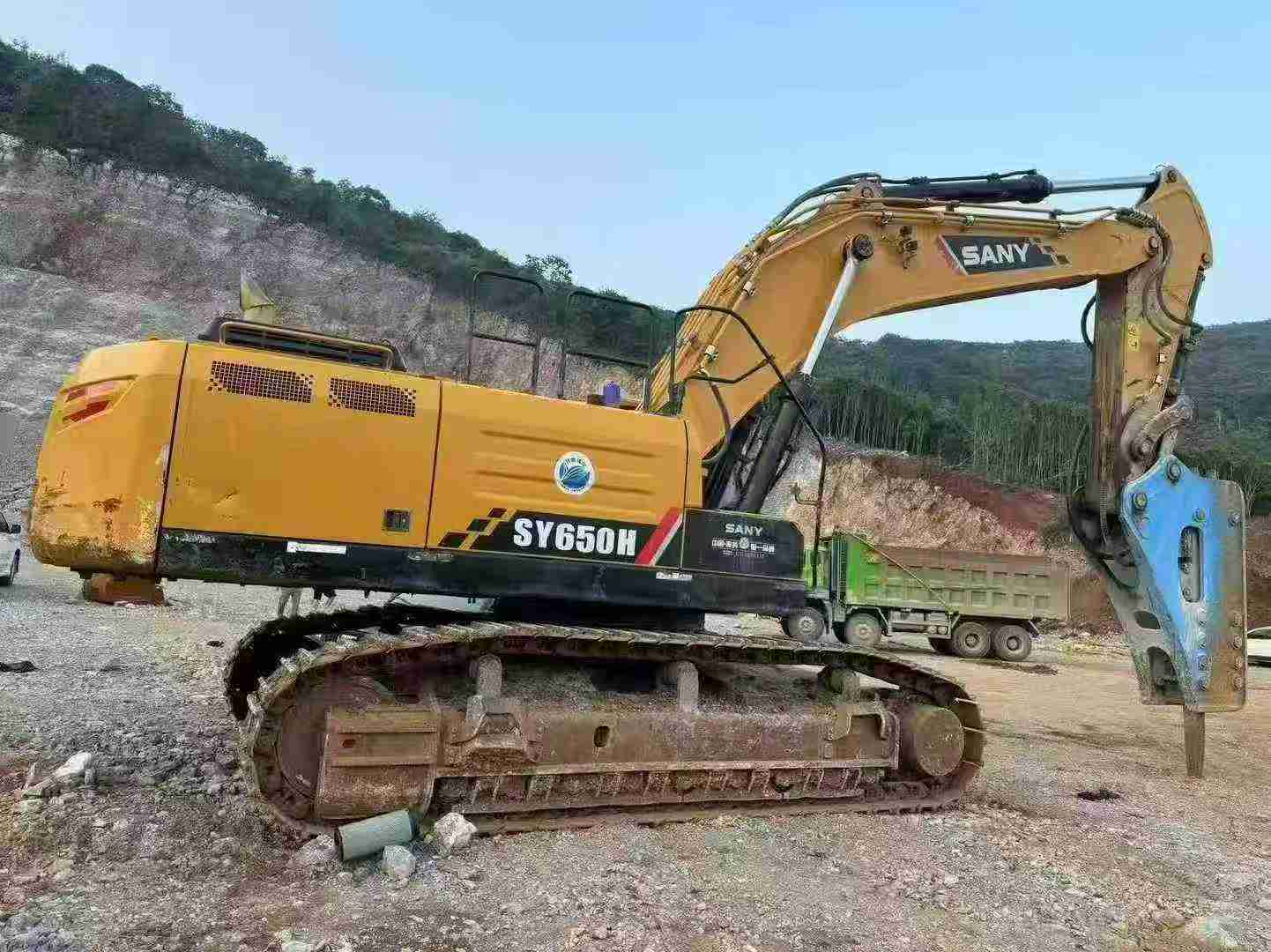 Buy Sany SY650H Used Excavator / 1