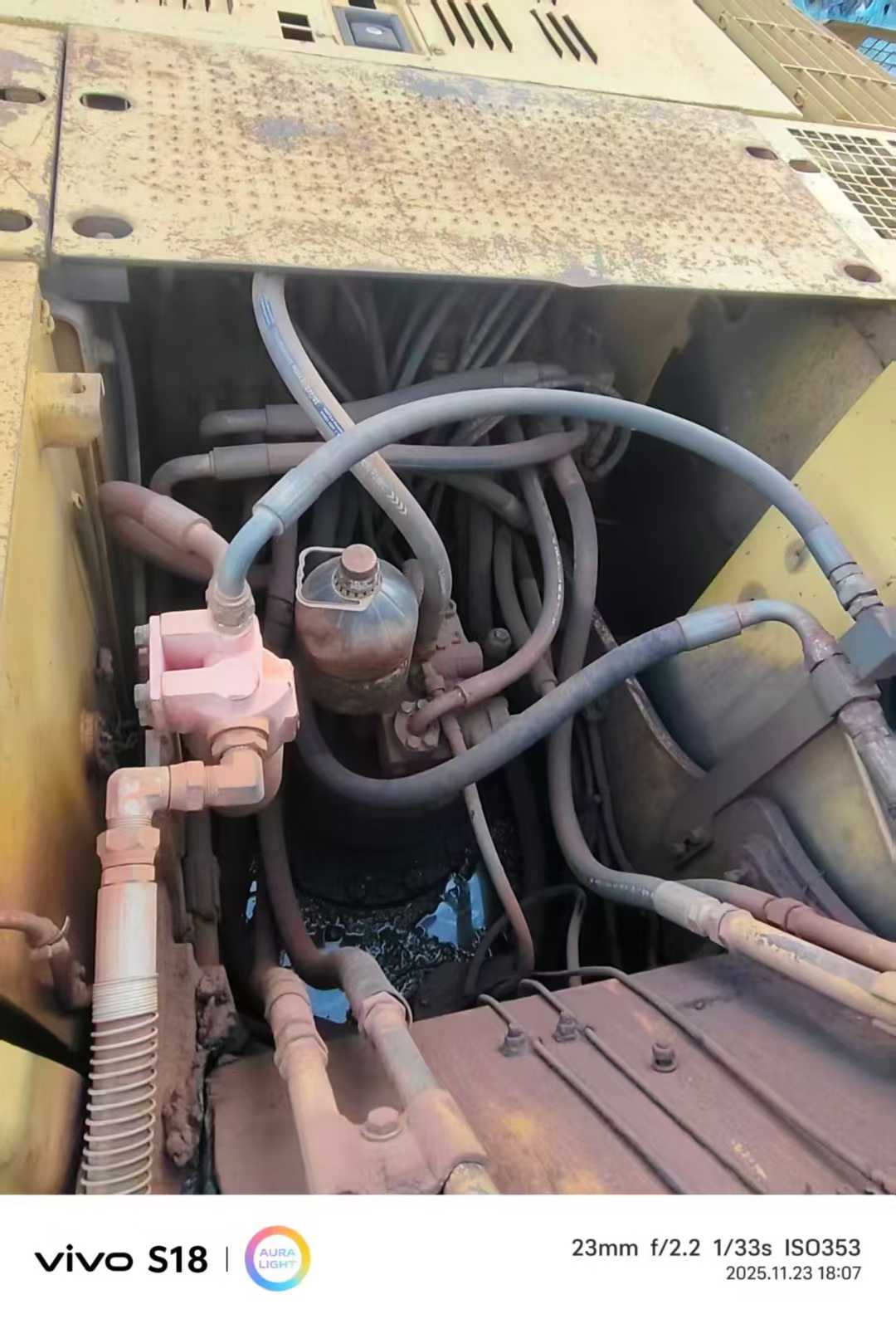 Buy Komatsu PC200-8 Used Excavator / 3 Used Komatsu PC200-8 Excavator 2011 Model / 3