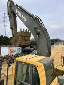 Buy Volvo EW210C Used Excavator / 6 Used Volvo EW210C Excavator 2013 Model / 6