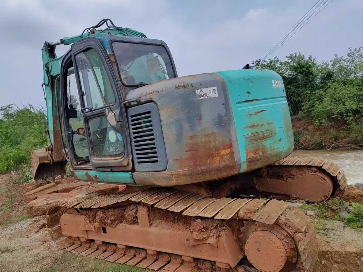 Buy Kobelco SK115SR Used Excavator / 1