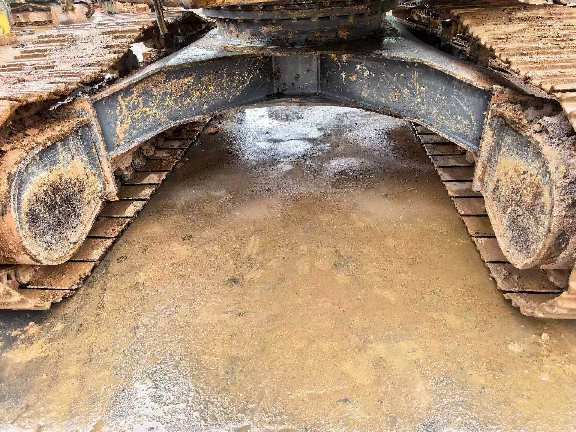 Buy XCMG LW200 Used Excavator / 3 Used XCMG LW200 Excavator 2020 Model / 3