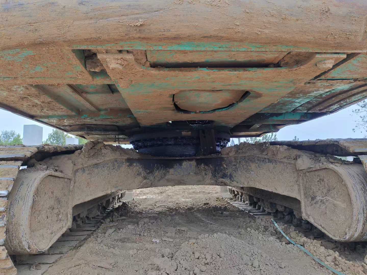 Buy Kobelco SK200 Used Excavator / 9 Used Kobelco SK200 Excavator 2012 Model / 9