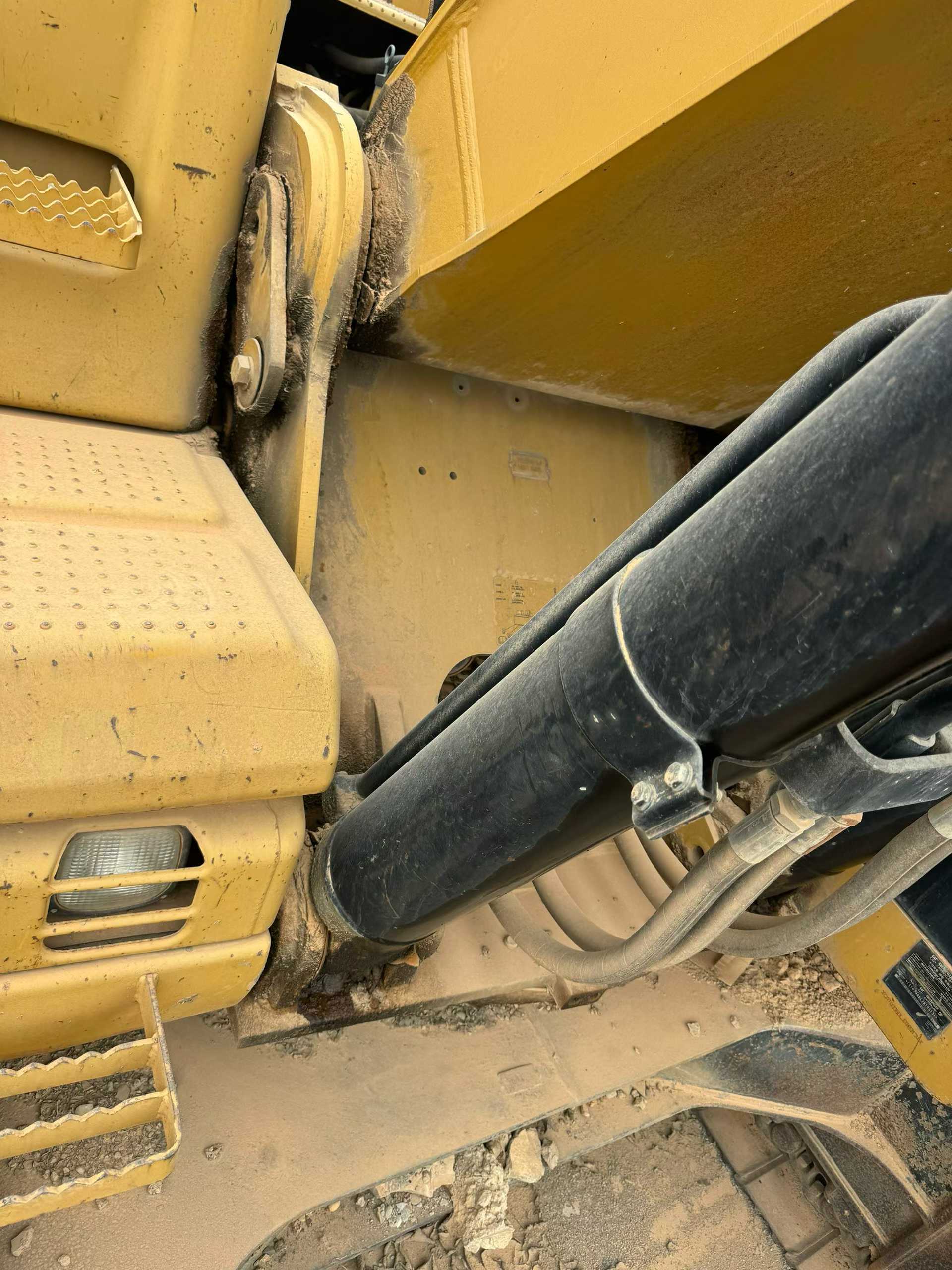 Buy Caterpillar 336FLH Used Excavator / 9 Used Caterpillar 336FLH Excavator 2011 Model / 9