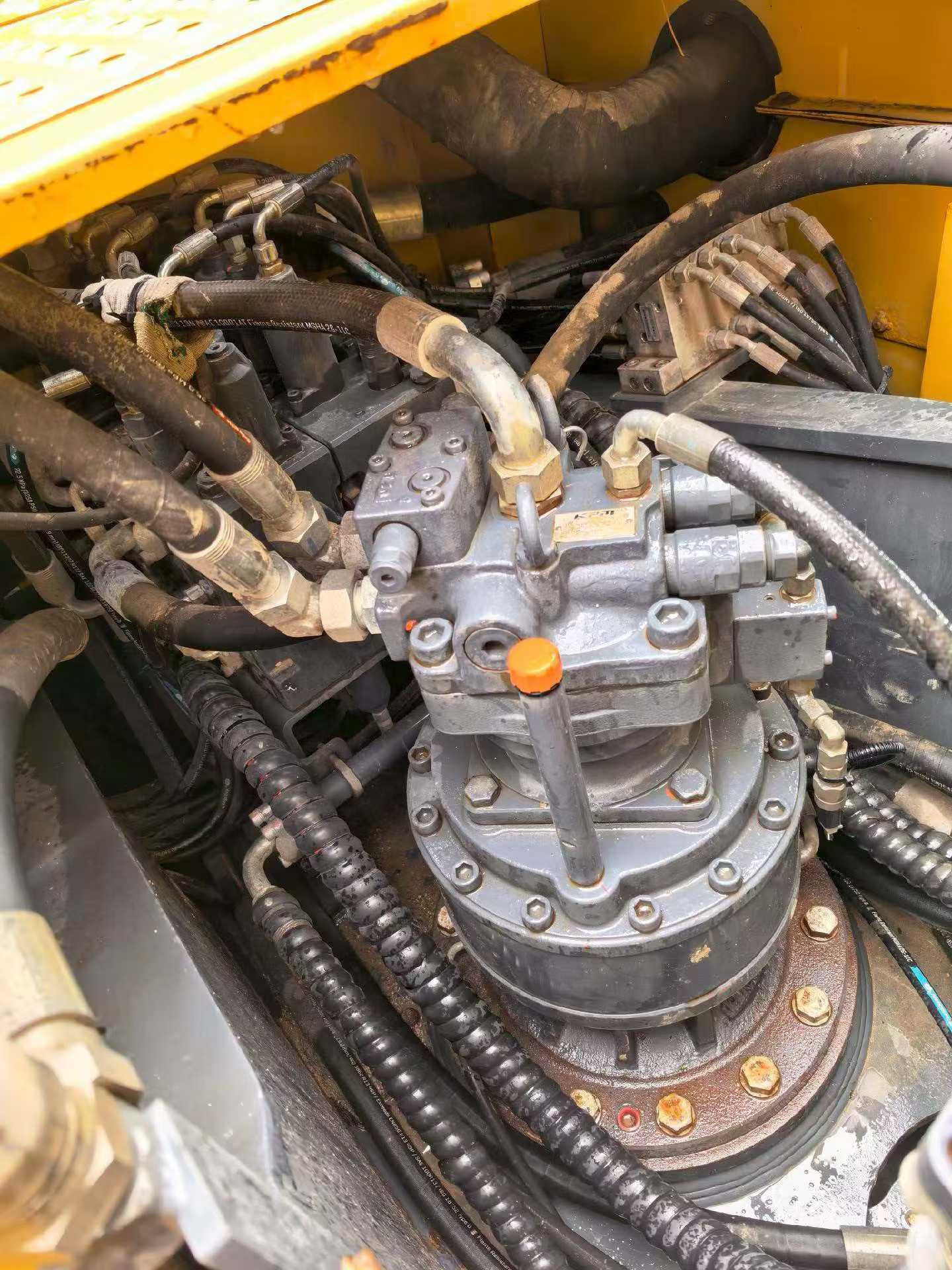 Buy XCMG LW200 Used Excavator / 8 Used XCMG LW200 Excavator 2020 Model / 8