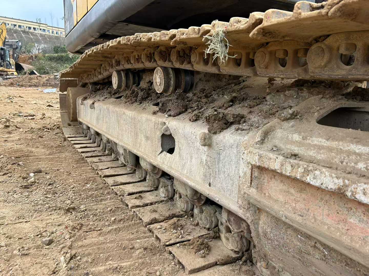 Buy Volvo EW210C Used Excavator / 7 Used Volvo EW210C Excavator 2013 Model / 7