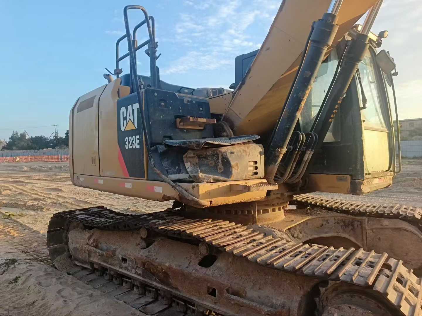 Buy Caterpillar 320E Used Excavator / 2 Used Caterpillar 320E Excavator 2016 Model / 2