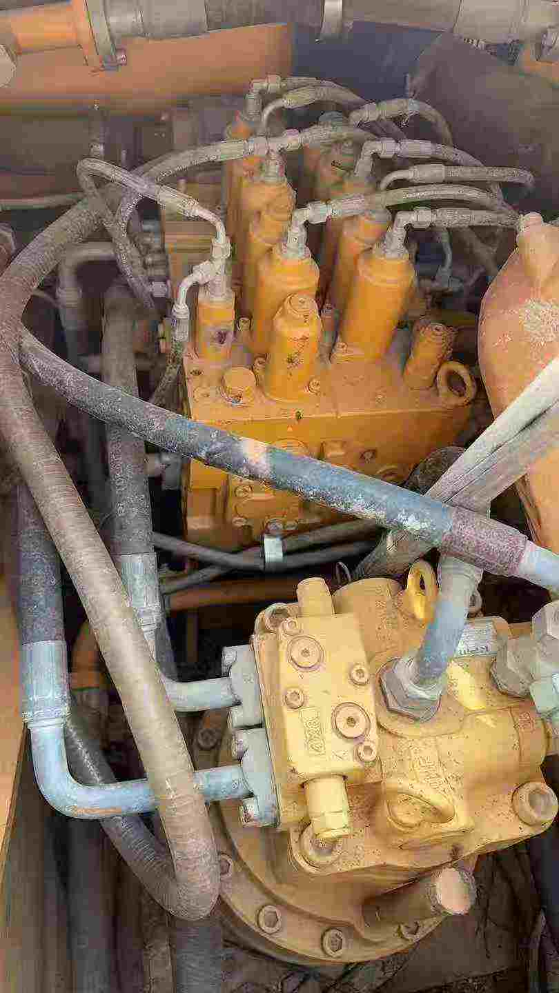 Buy Sany SY215W Used Excavator / 1