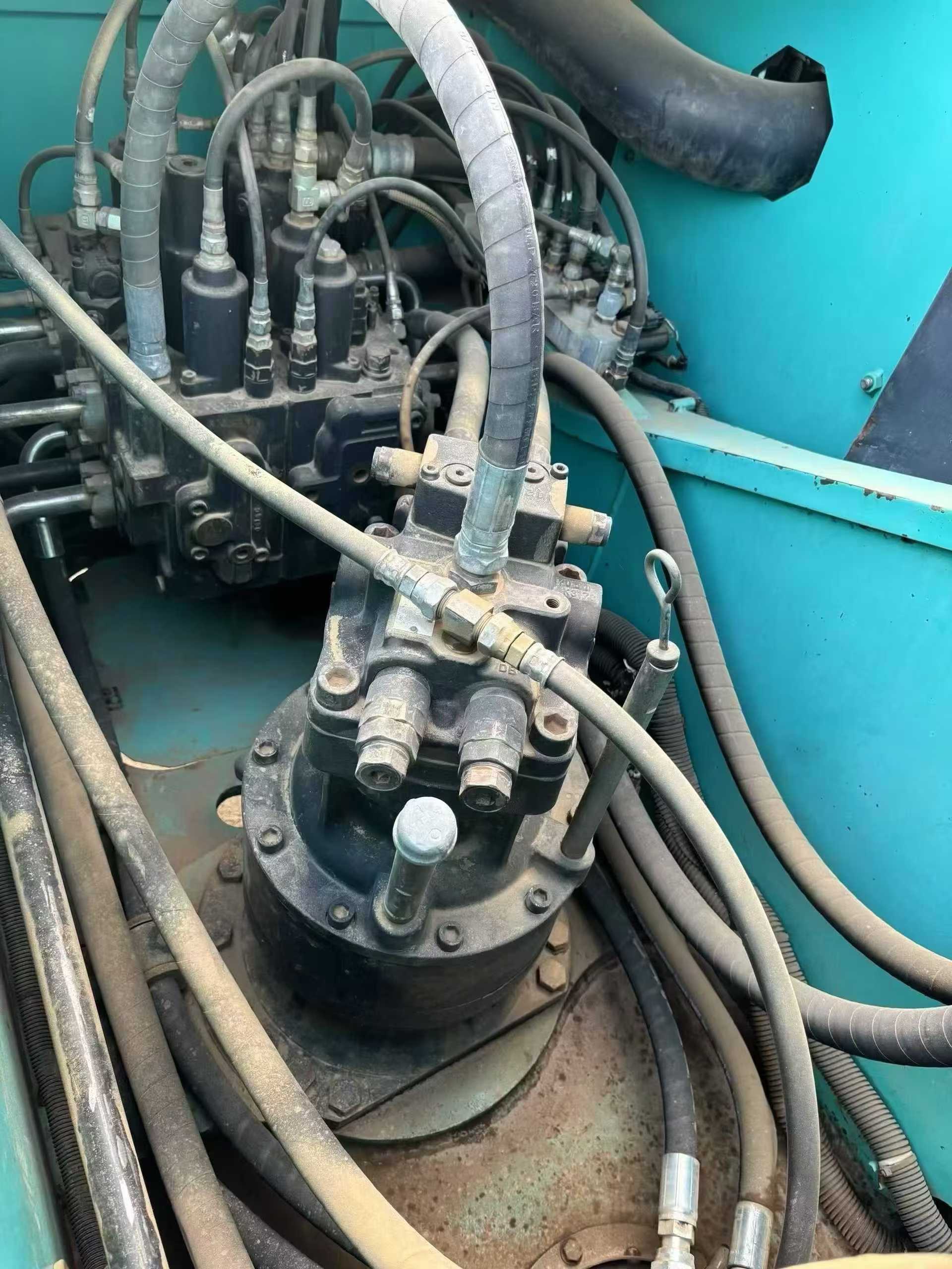 Buy Kobelco SK210 Used Excavator / 6 Used Kobelco SK210 Excavator 2010 Model / 6