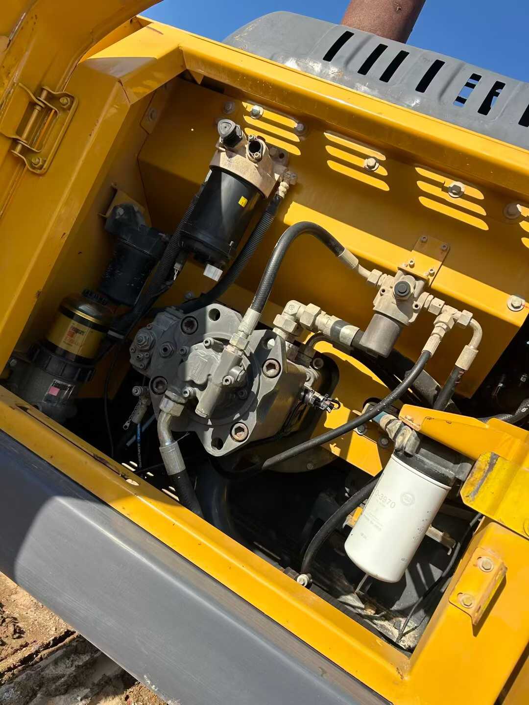 Buy XCMG LW200 Used Excavator / 7 Used XCMG LW200 Excavator 2020 Model / 7