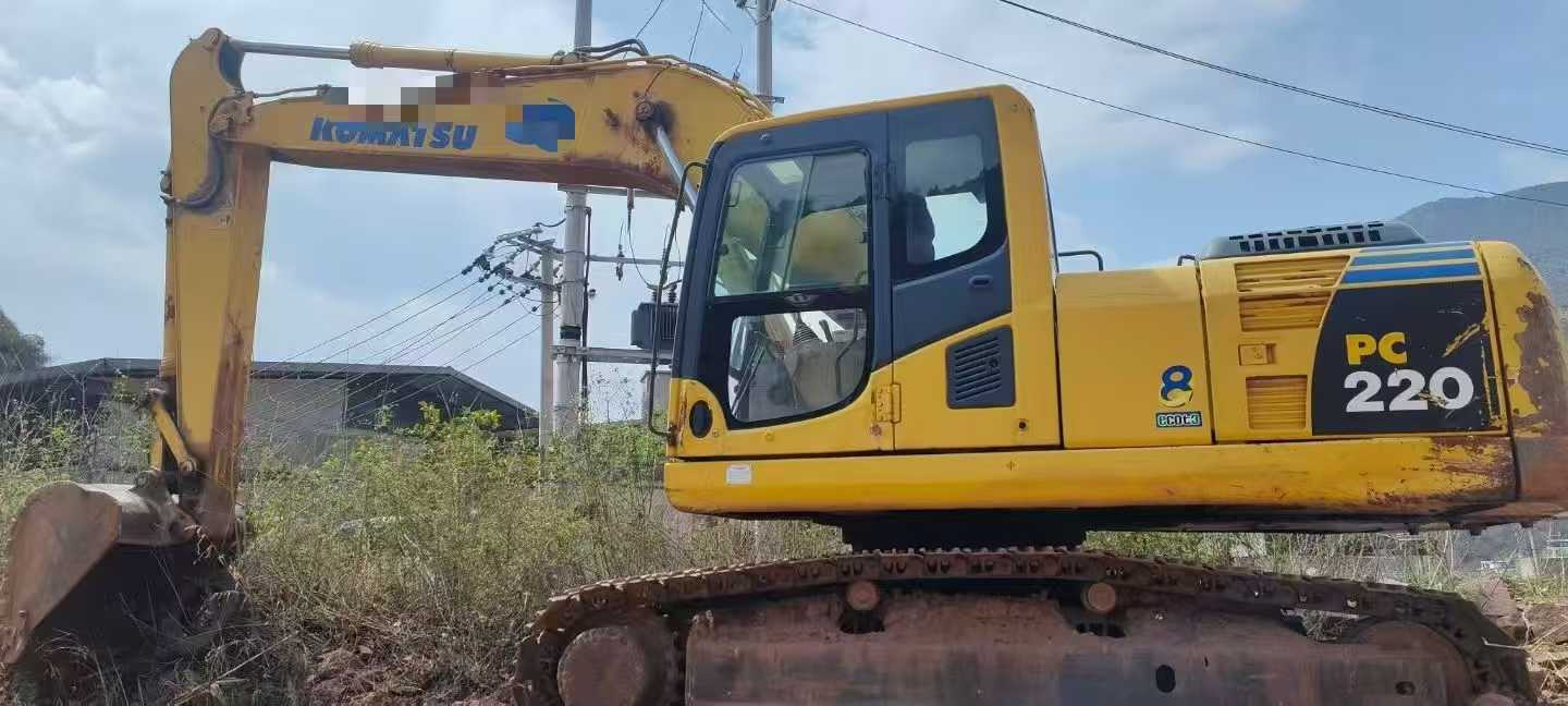Buy Komatsu PC200-8 Used Excavator / 8 Used Komatsu PC200-8 Excavator 2011 Model / 8