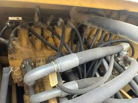 Buy Caterpillar 320D Used Excavator / 7 Used Caterpillar 320D Excavator 2016 Model / 7