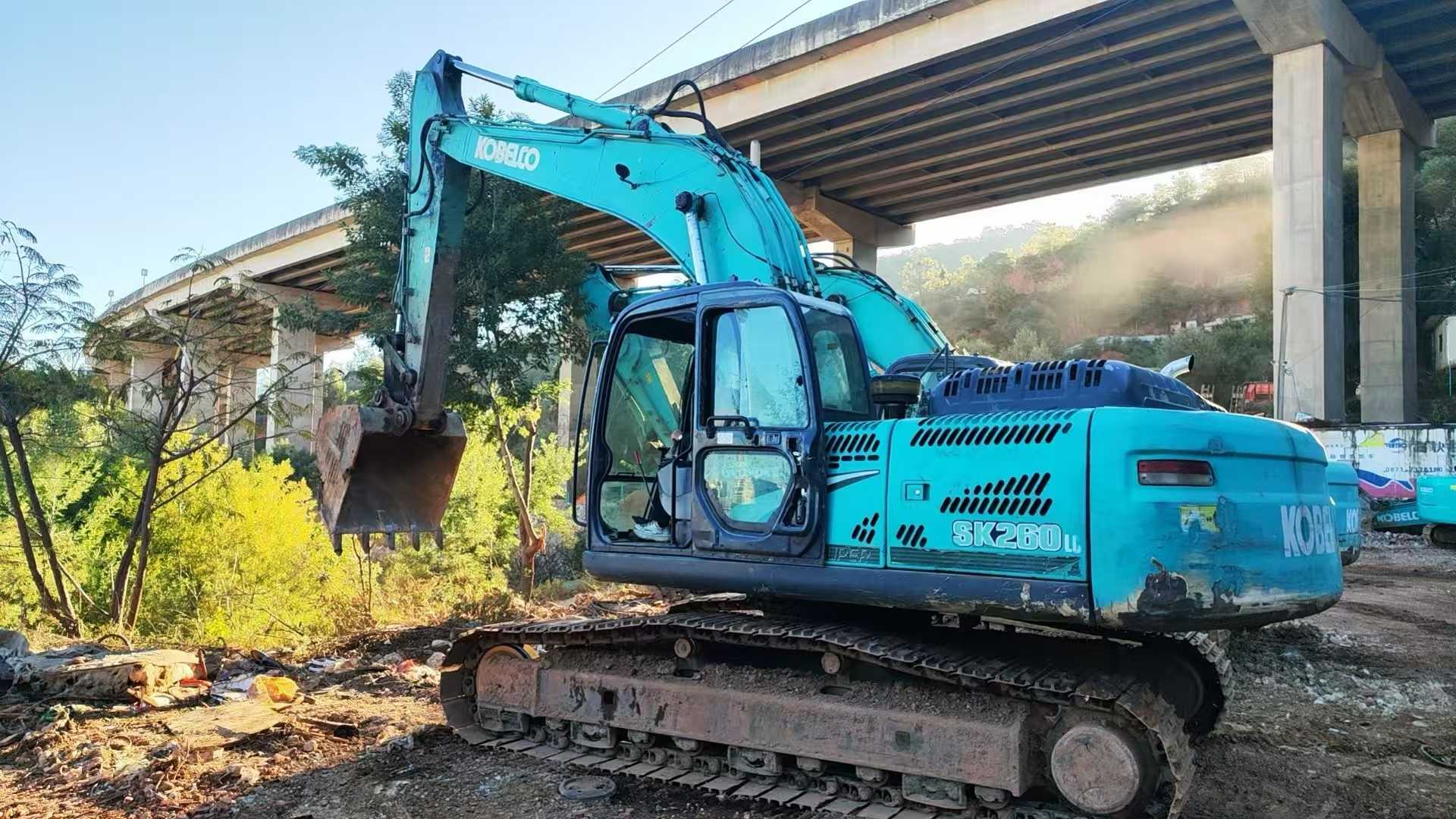 Buy Kobelco SK60 Used Excavator / 2 Used Kobelco SK60 Excavator 2011 Model / 2