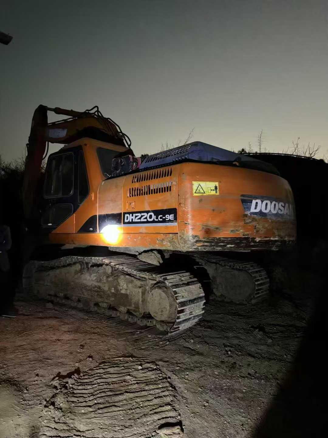 Buy Doosan DX15 Used Excavator / 1