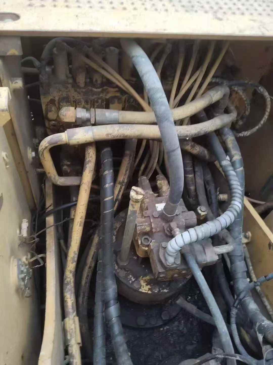 Buy Caterpillar 320C Used Excavator / 4 Used Caterpillar 320C Excavator 2016 Model / 4