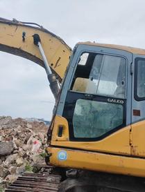 Buy Komatsu PC200 Used Excavator / 2 Used Komatsu PC200 Excavator 2016 Model / 2