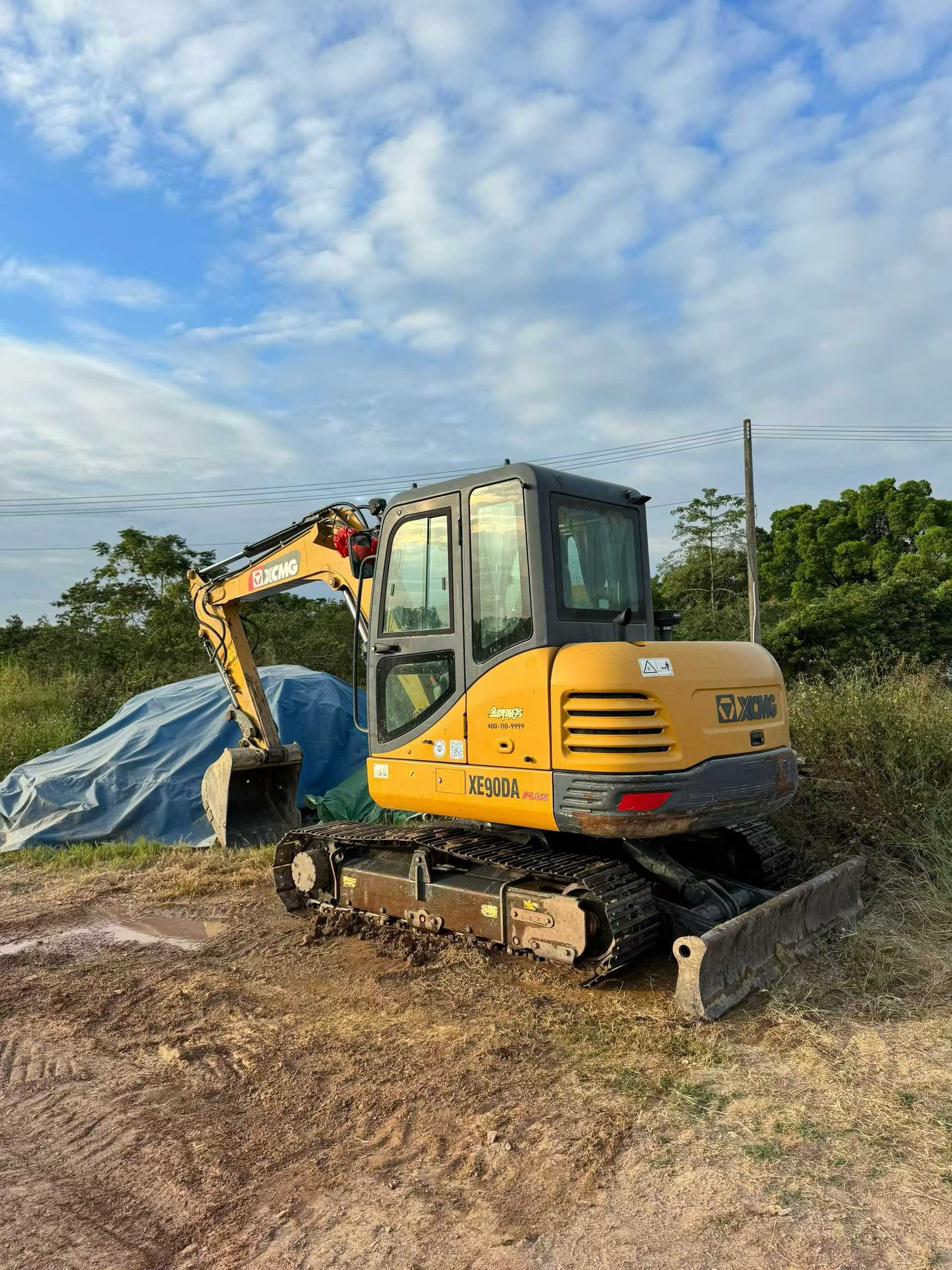 Buy XCMG XE60 Used Excavator / 1