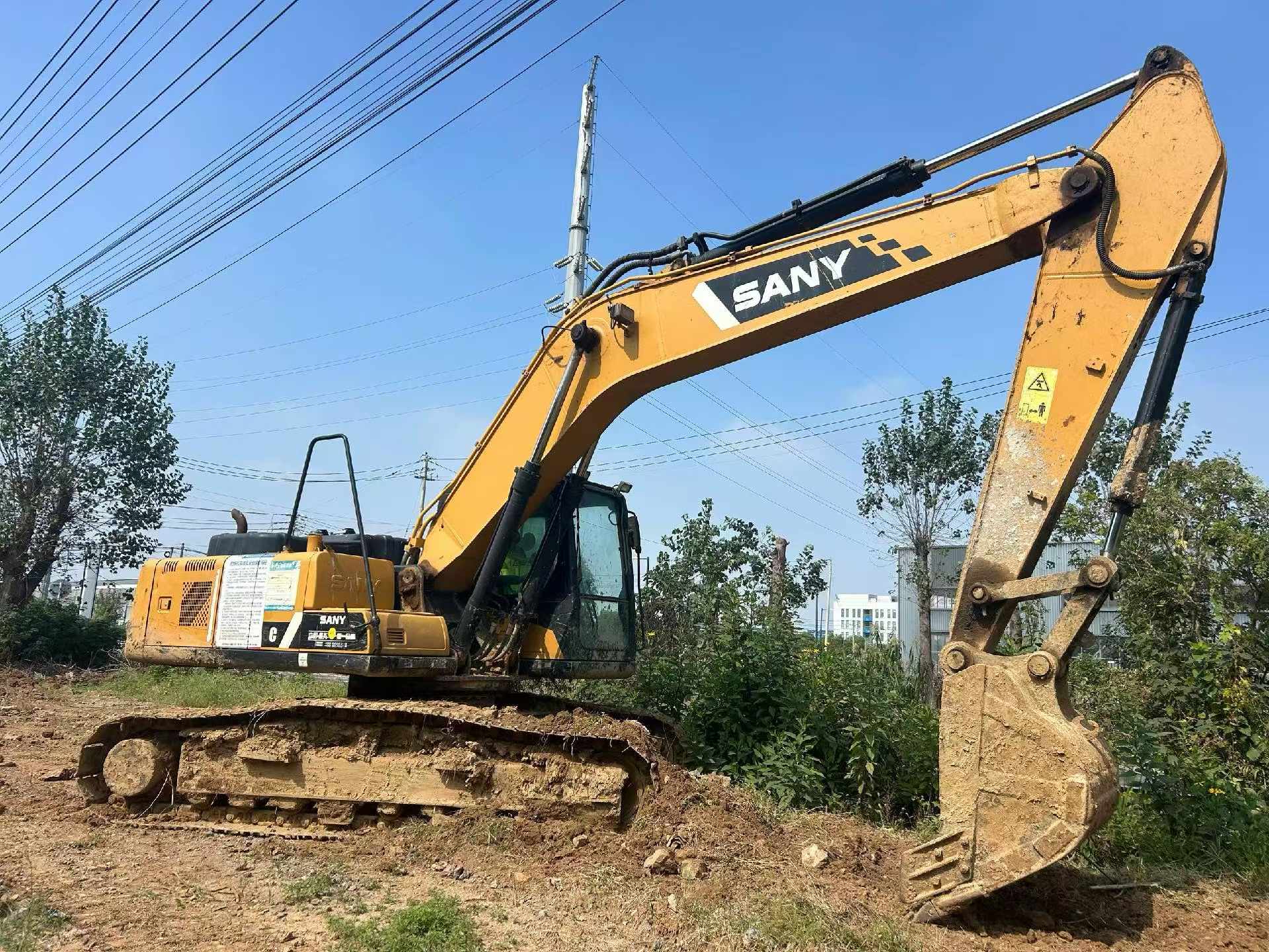 Buy Sany SY215C-10 Used Excavator / 1