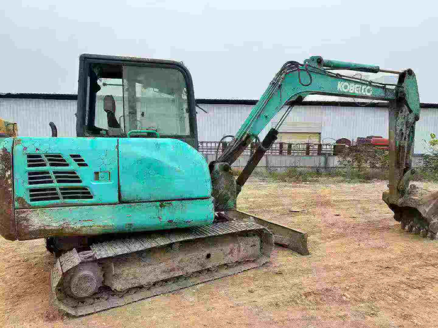 Buy Kobelco SK60 Used Excavator / 1