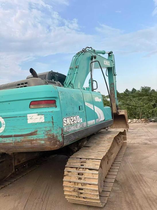 Buy Kobelco SK210 Used Excavator / 1