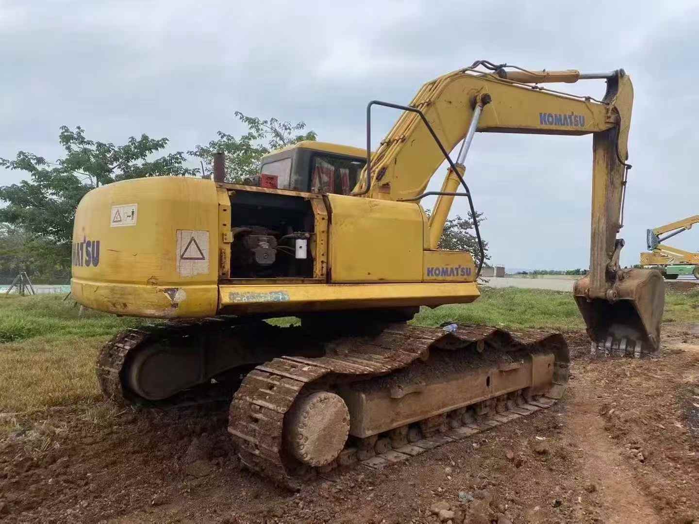 Buy Komatsu PC70-7 Used Excavator / 1