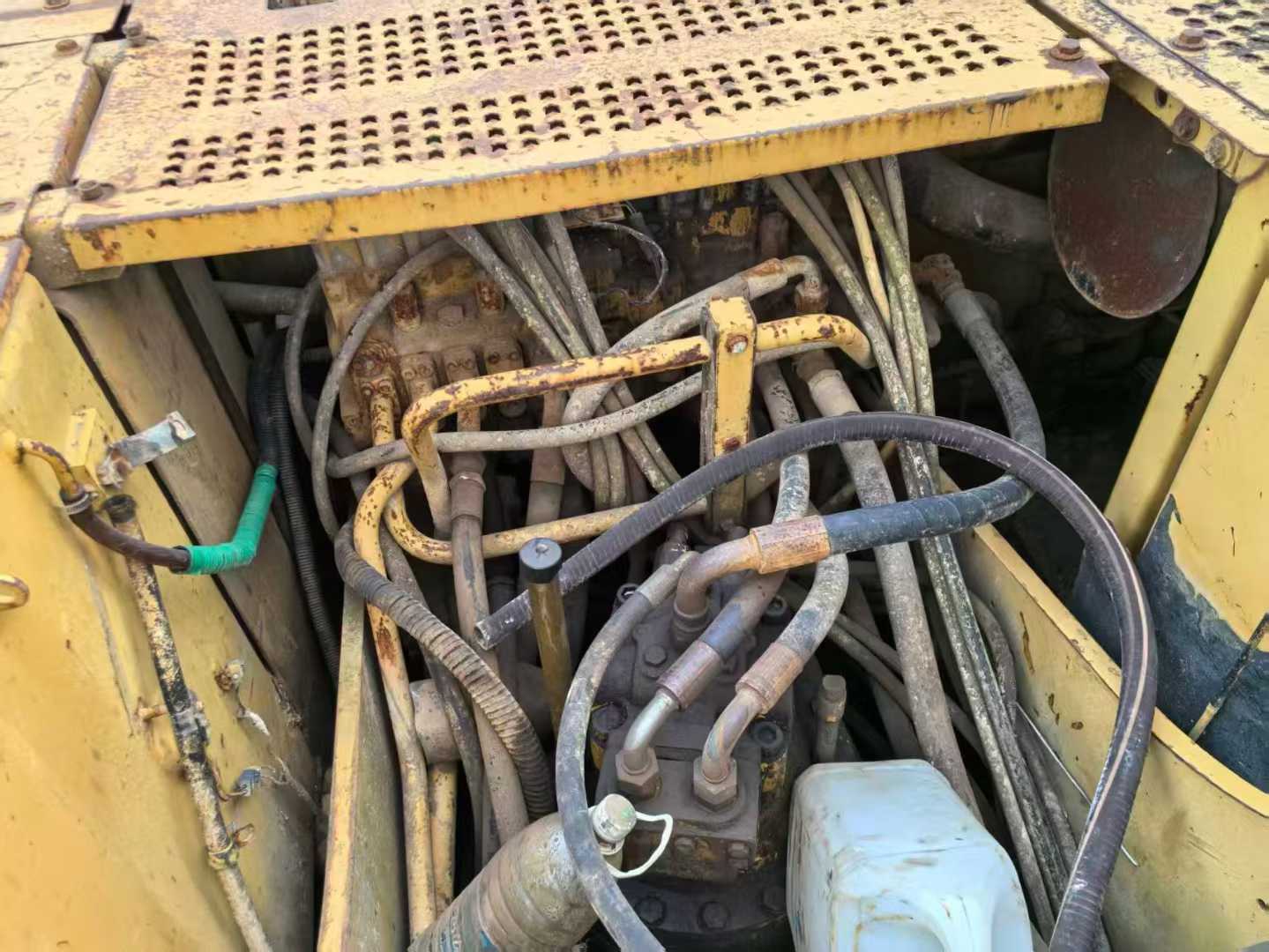 Used Caterpillar 320B Excavator 2016 Model / 4