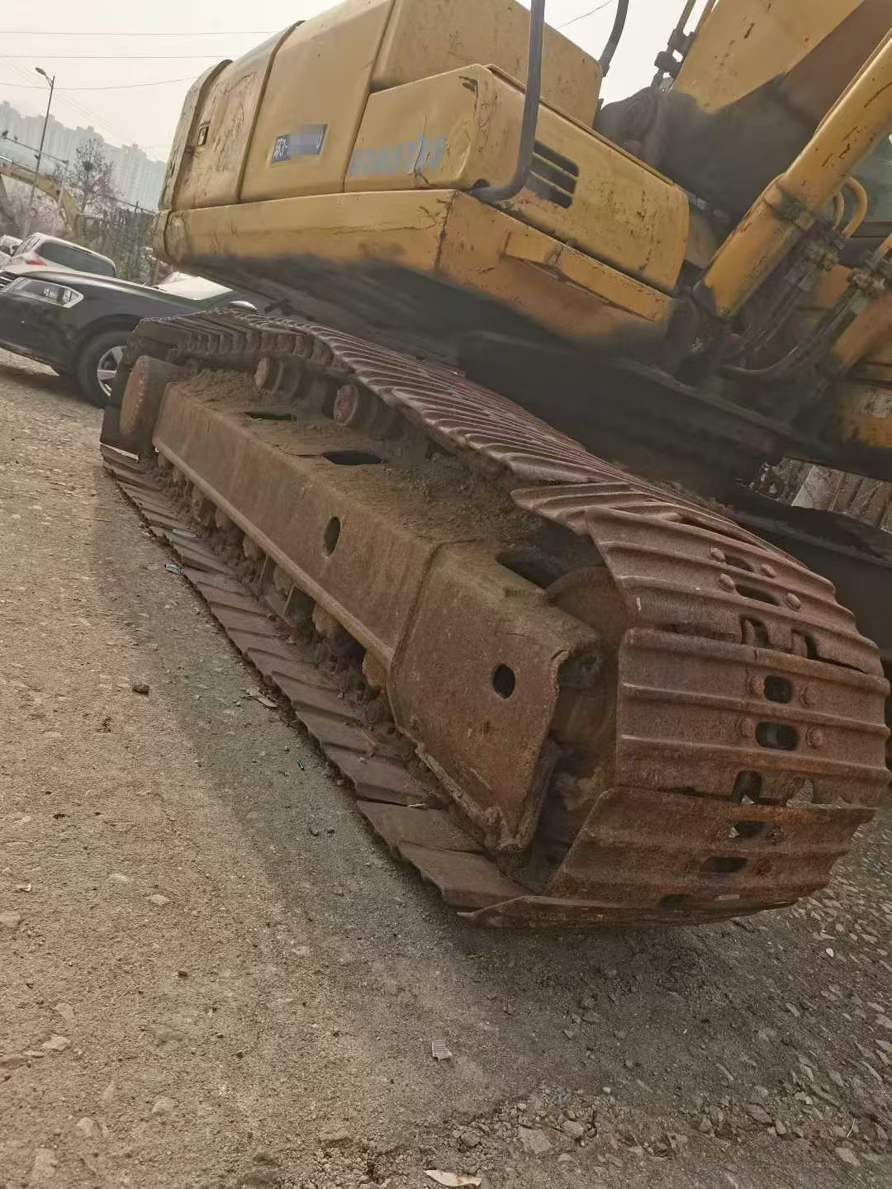 Buy Komatsu PW220-7 Used Excavator / 2 Used Komatsu PW220-7 Excavator 2016 Model / 2