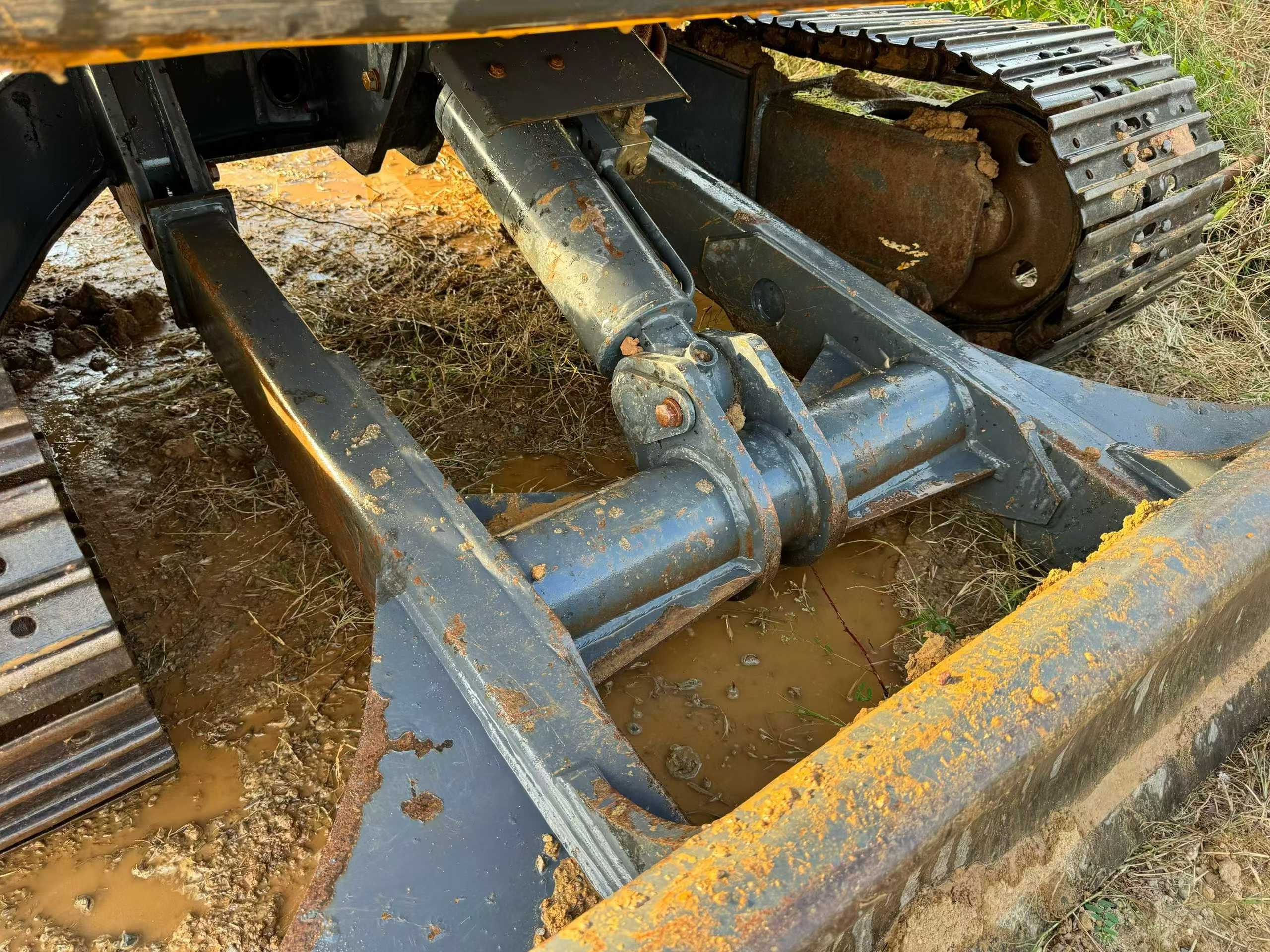 Buy XCMG XE60 Used Excavator / 4 Used XCMG XE60 Excavator 2022 Model / 4