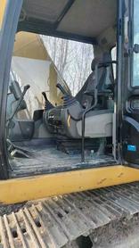 Buy Caterpillar 323D2L Used Excavator / 9 Used Caterpillar 323D2L Excavator 2014 Model / 9