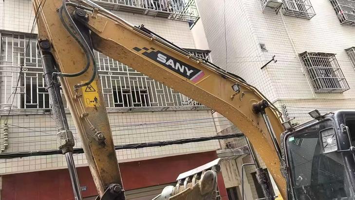 Buy Sany SY135 Used Excavator / 1