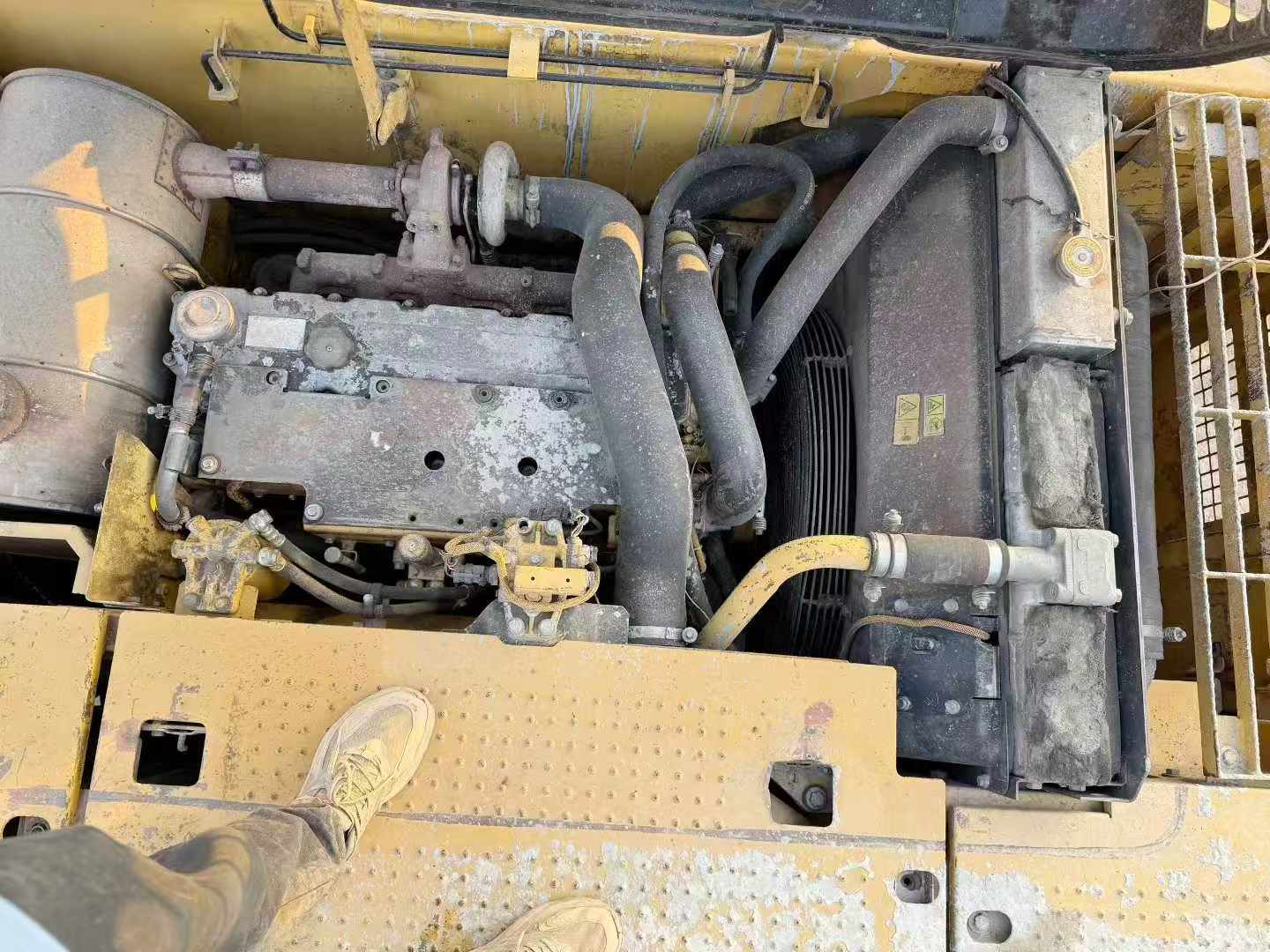 Buy Caterpillar 320D Used Excavator / 5 Used Caterpillar 320D Excavator 2016 Model / 5