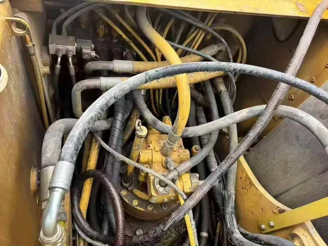 Buy Caterpillar 320D Used Excavator / 4 Used Caterpillar 320D Excavator 2016 Model / 4