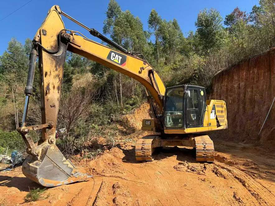 Buy Caterpillar CT20 Used Excavator / 3 Used Caterpillar CT20 Excavator 2018 Model / 3