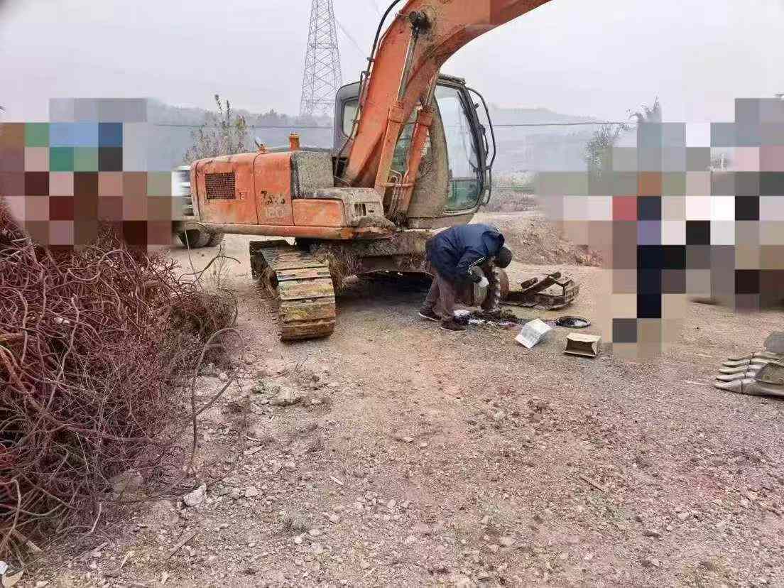 Buy Hitachi ZX120 Used Excavator / 9 Used Hitachi ZX120 Excavator 2015 Model / 9