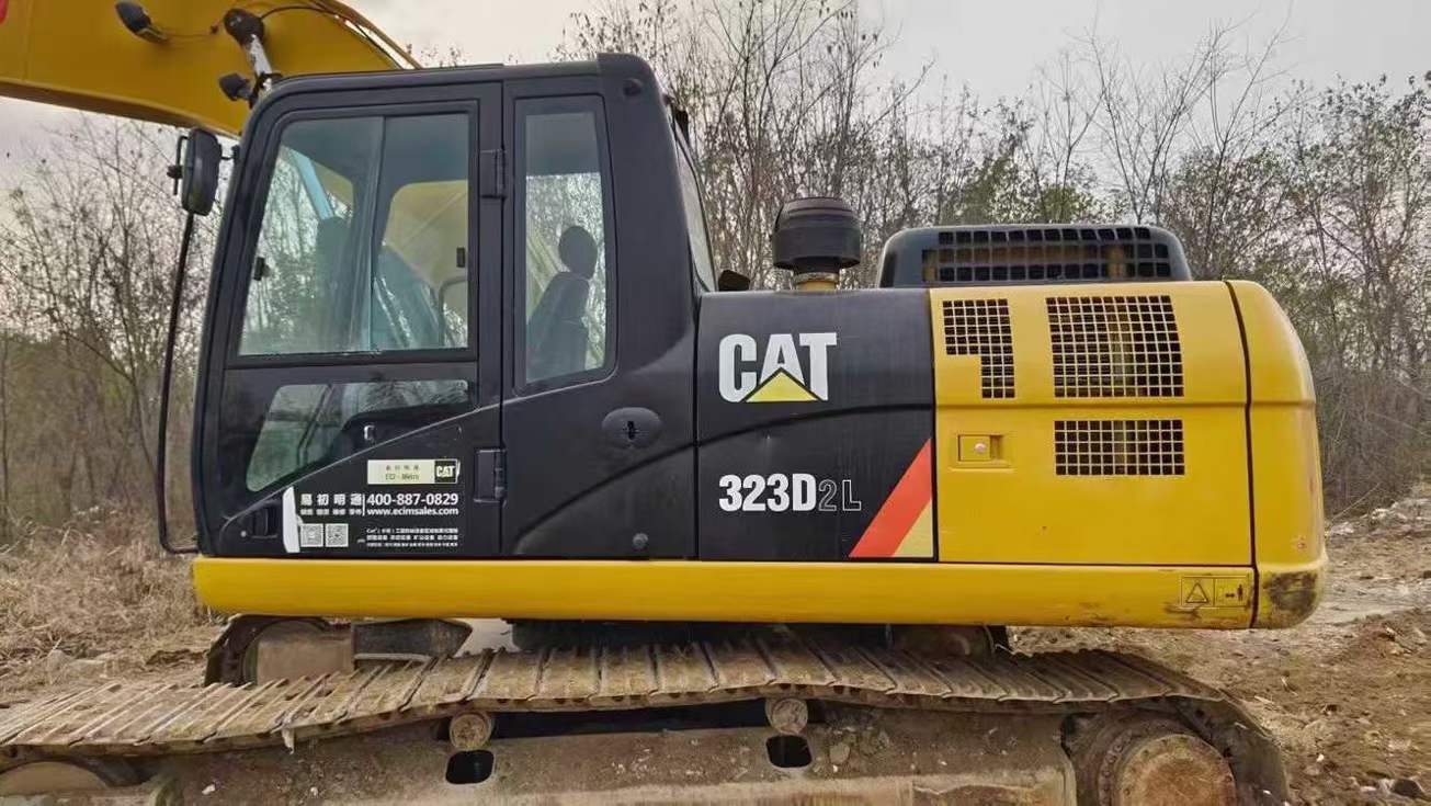 Buy Caterpillar 323D2L Used Excavator / 9 Used Caterpillar 323D2L Excavator 2017 Model / 9