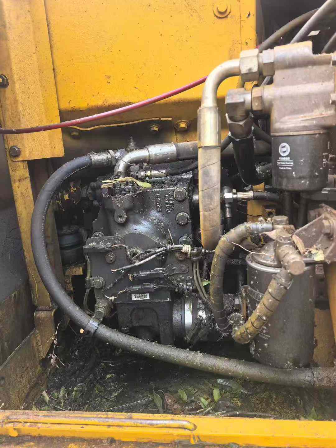 Used Komatsu PC130 Excavator 2010 Model / 3