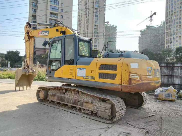 Buy XCMG LW200 Used Excavator / 1