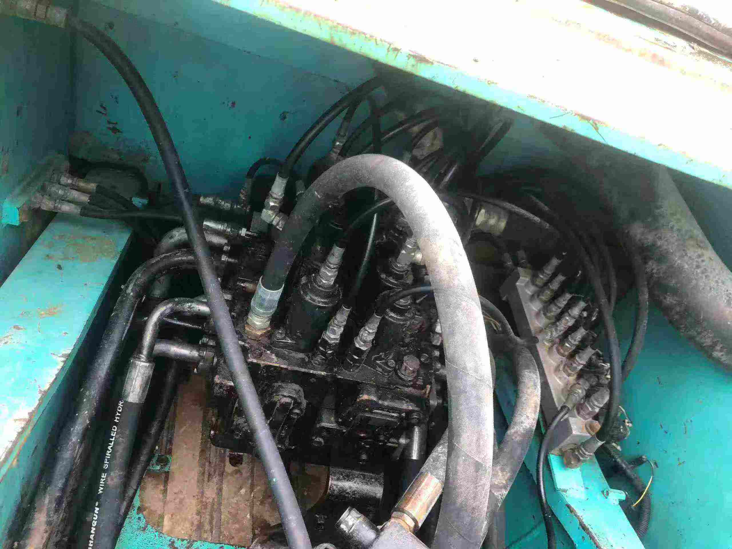 Buy Kobelco SK200 Used Excavator / 6 Used Kobelco SK200 Excavator 2016 Model / 6