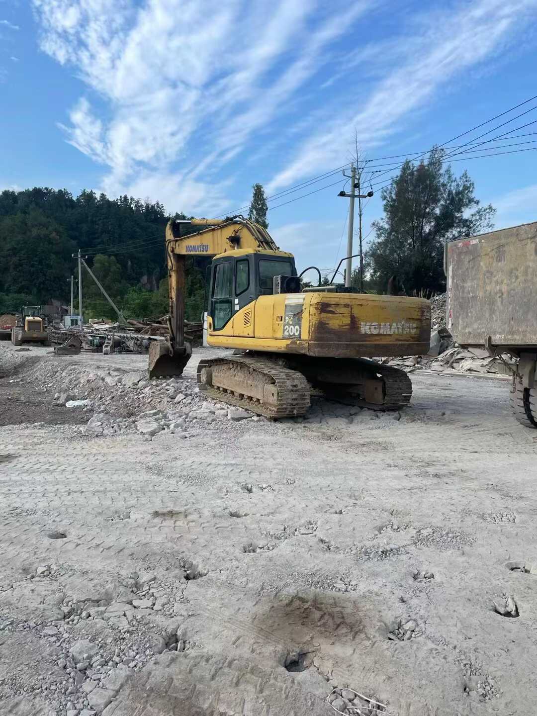 Buy Komatsu PC200 Used Excavator / 8 Used Komatsu PC200 Excavator 2016 Model / 8