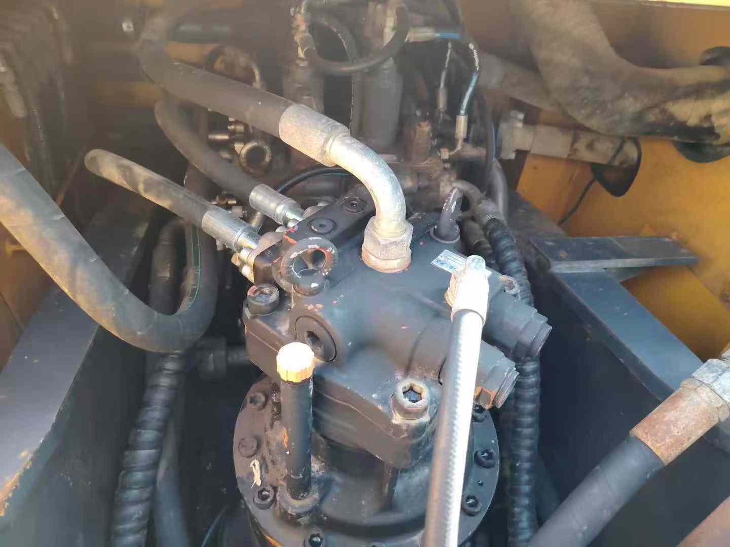 Buy XCMG LW200 Used Excavator / 3 Used XCMG LW200 Excavator 2016 Model / 3