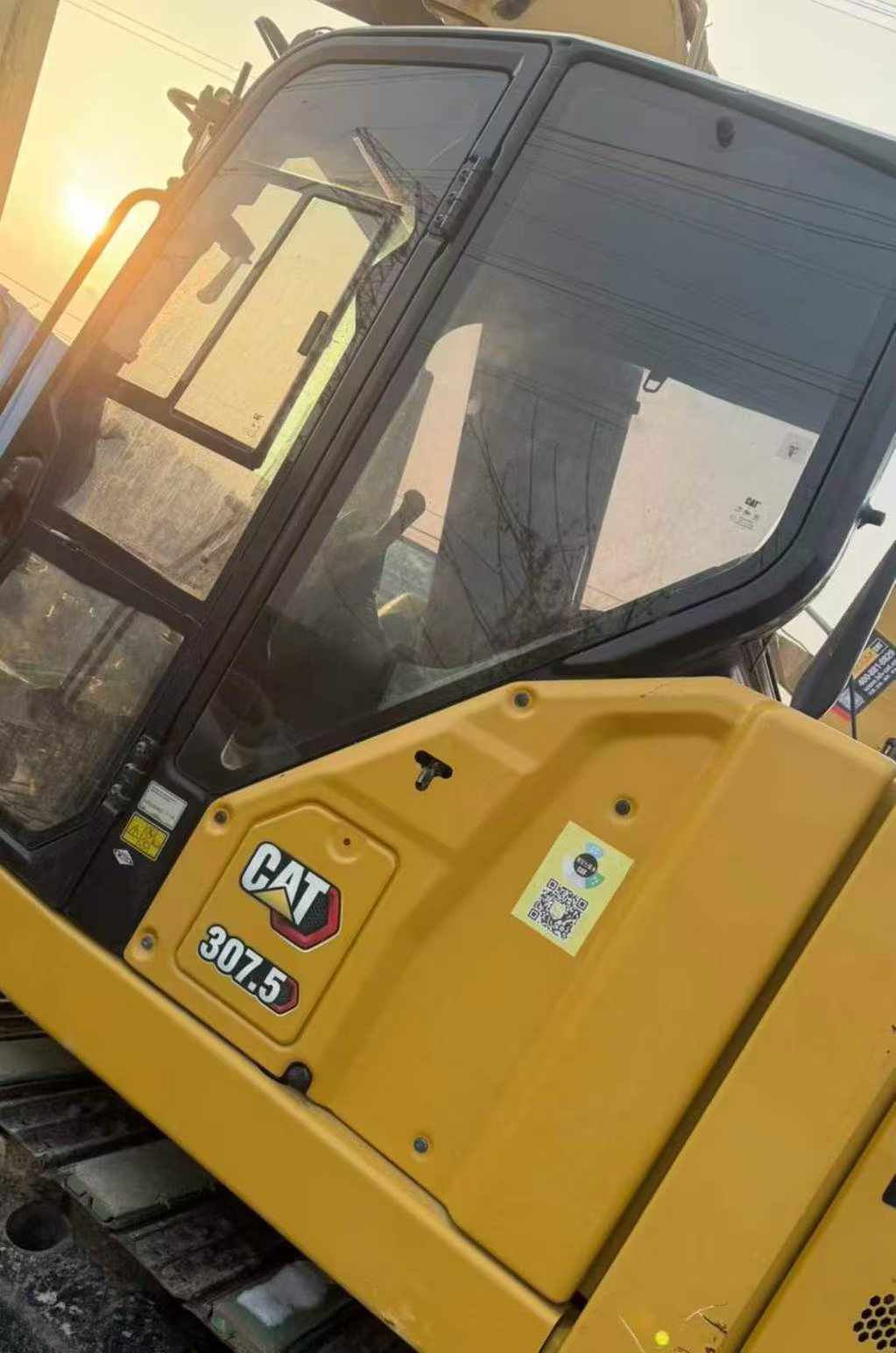 Buy Caterpillar 307V2 Used Excavator / 1