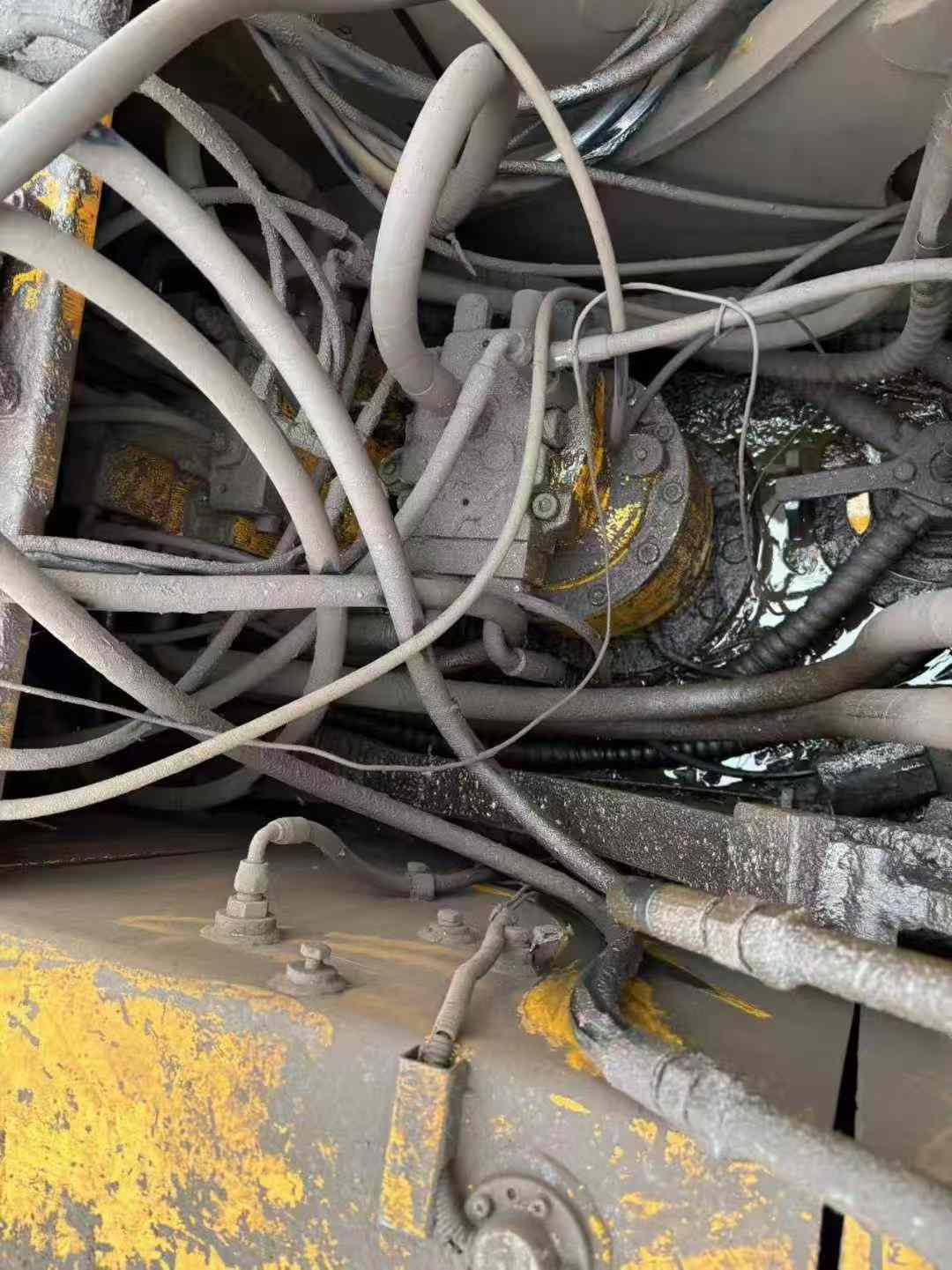 Buy Hyundai R215-7 Used Excavator / 5 Used Hyundai R215-7 Excavator 2016 Model / 5