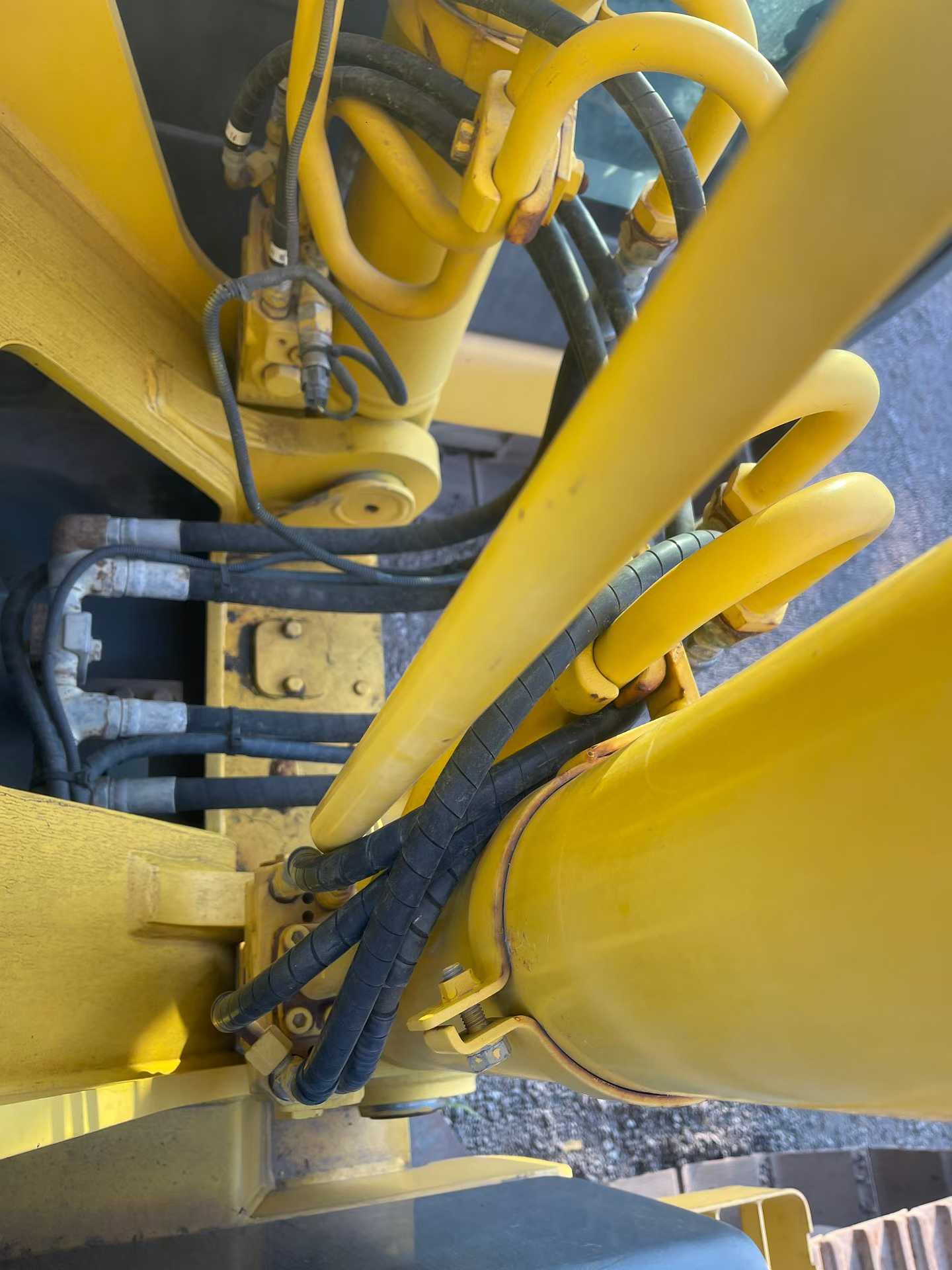 Buy Sumitomo SH200 Used Excavator / 3 Used Sumitomo SH200 Excavator 2013 Model / 3