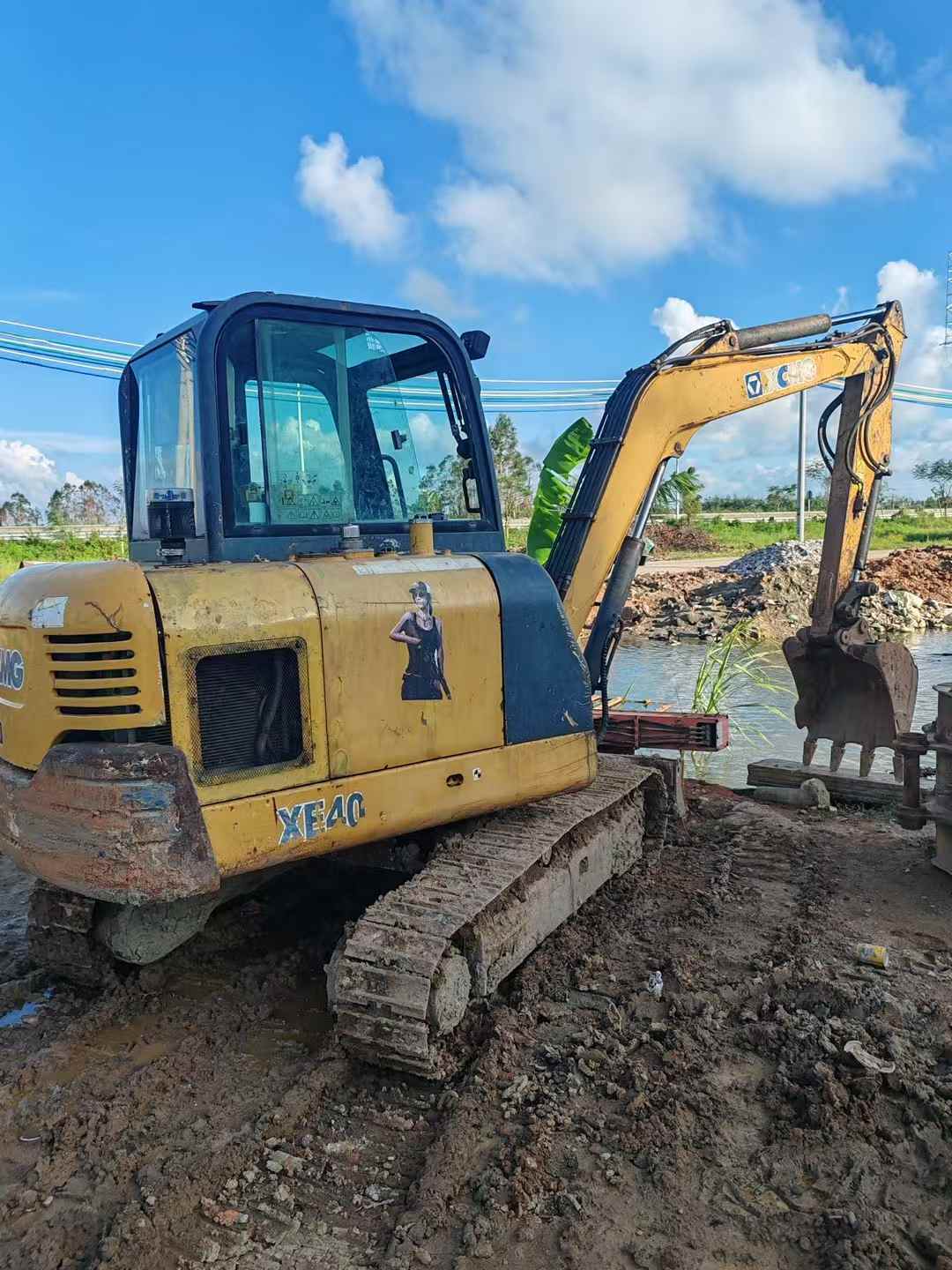 Buy XCMG ZL40GH Used Excavator / 3 Used XCMG ZL40GH Excavator 2016 Model / 3