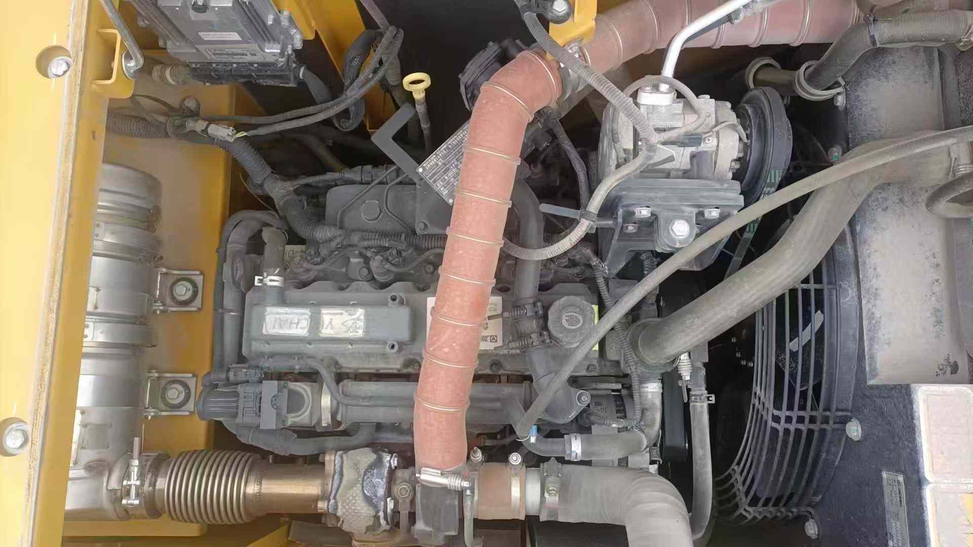 Buy XCMG LW200 Used Excavator / 3 Used XCMG LW200 Excavator 2025 Model / 3