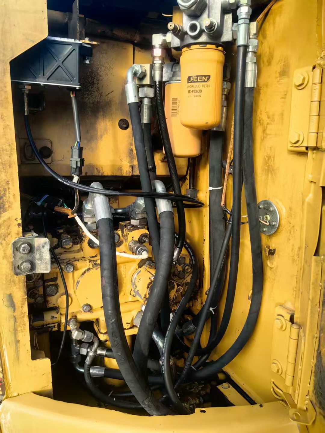 Buy Caterpillar M313C Used Excavator / 8 Used Caterpillar M313C Excavator 2016 Model / 8